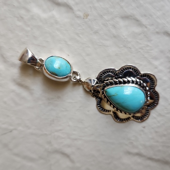 Gorgeous NWOT Native American Navajo Turquoise Double Stone Pendant 💙 - Picture 2 of 11